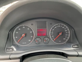 VW Golf АВТОМАТИК, СЕРВИЗНА ИСТОРИЯ, ОБСЛУЖЕН, НОВИ ГУМИ, снимка 10