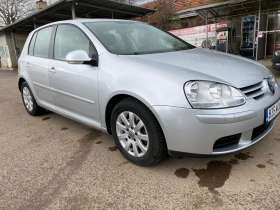 VW Golf АВТОМАТИК, СЕРВИЗНА ИСТОРИЯ, ОБСЛУЖЕН, НОВИ ГУМИ, снимка 8