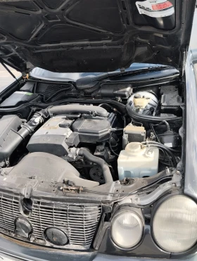 Обява за продажба на Mercedes-Benz E 200 Clasic ~9 990 лв. - изображение 3 | Auto.bg Обява за продажба на Mercedes-Benz E 200 Clasic ~9 990 лв. - изображение 3