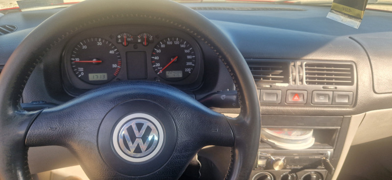 VW Bora, снимка 3 - Автомобили и джипове - 46071976