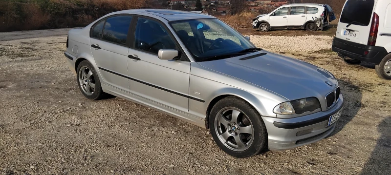 BMW 318 1.8 и, снимка 12 - Автомобили и джипове - 48360634