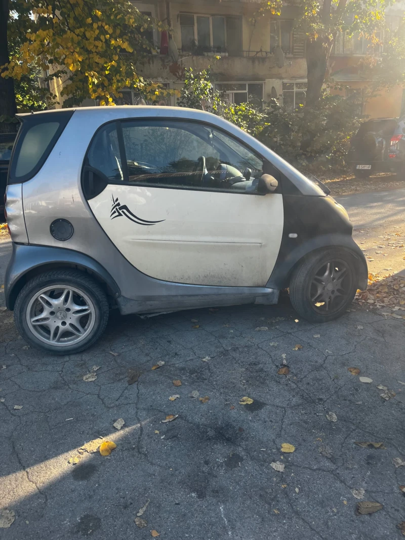 Smart Fortwo, снимка 1 - Автомобили и джипове - 48666922