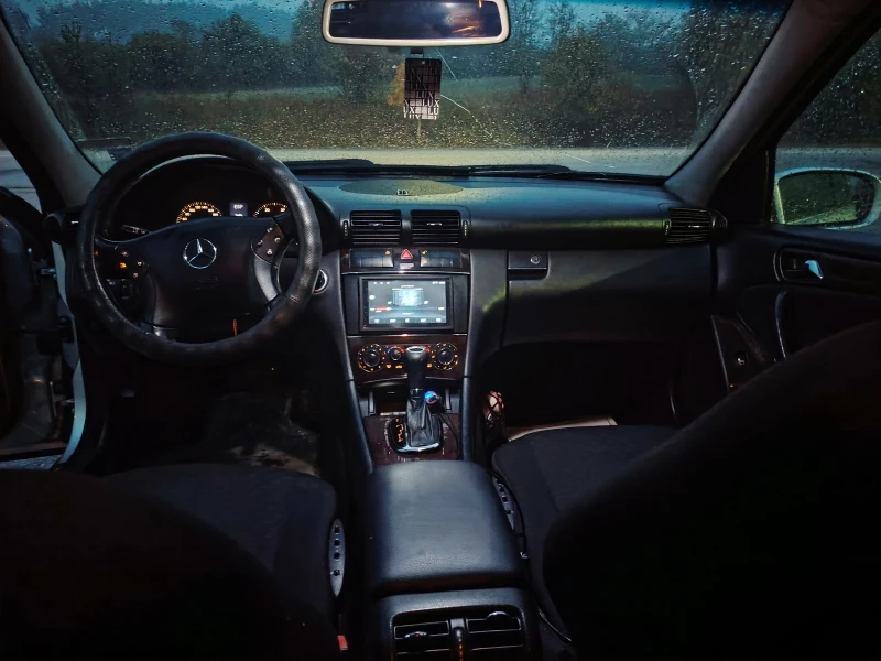 Mercedes-Benz C 270, снимка 8 - Автомобили и джипове - 52188020