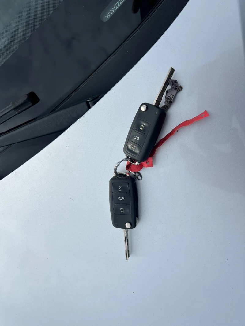 VW Polo 1.4 газ-бензин, снимка 15 - Автомобили и джипове - 52536481