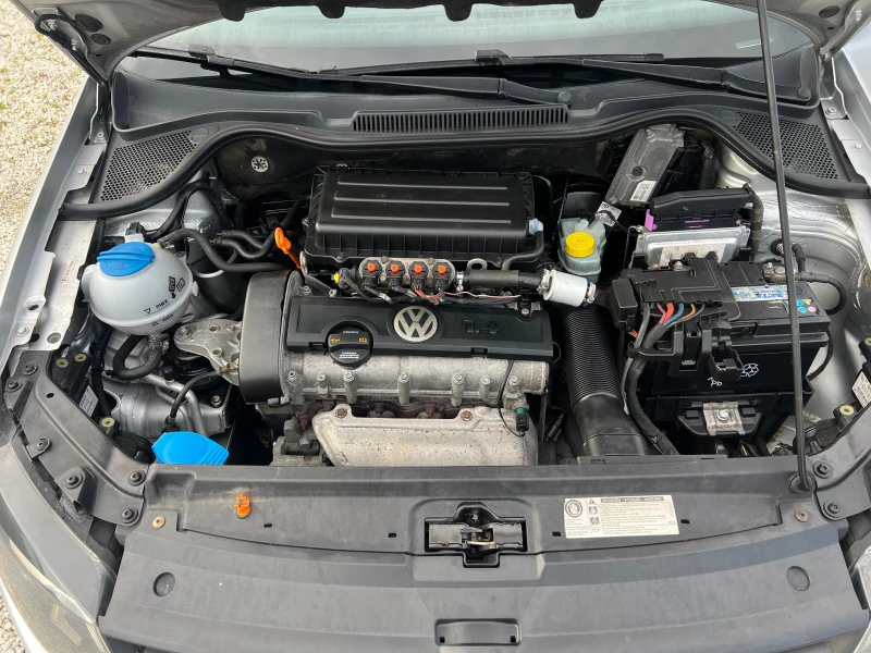 VW Polo 1.4 газ-бензин, снимка 12 - Автомобили и джипове - 52536481