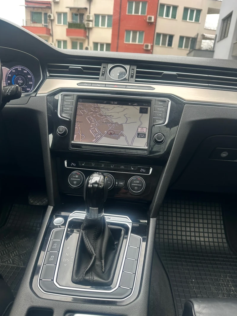 VW Passat Vw passat b8 4motion 2.0-190 коня, снимка 10 - Автомобили и джипове - 52662549