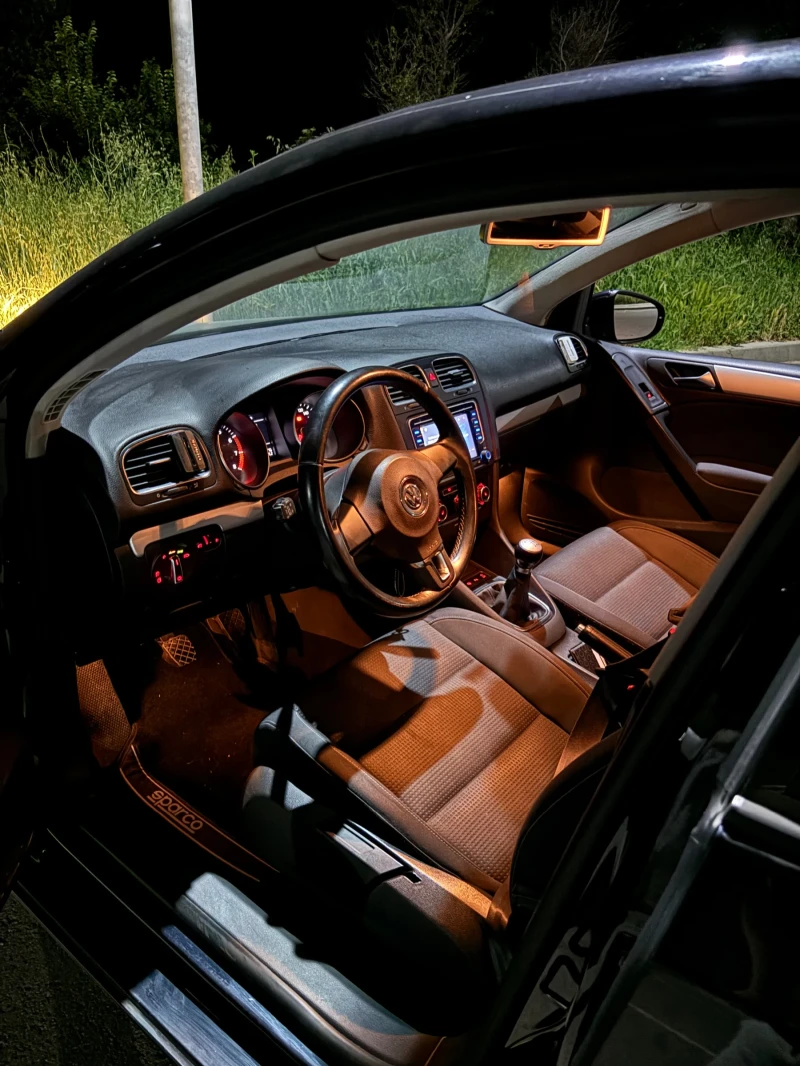 VW Golf, снимка 7 - Автомобили и джипове - 52853442