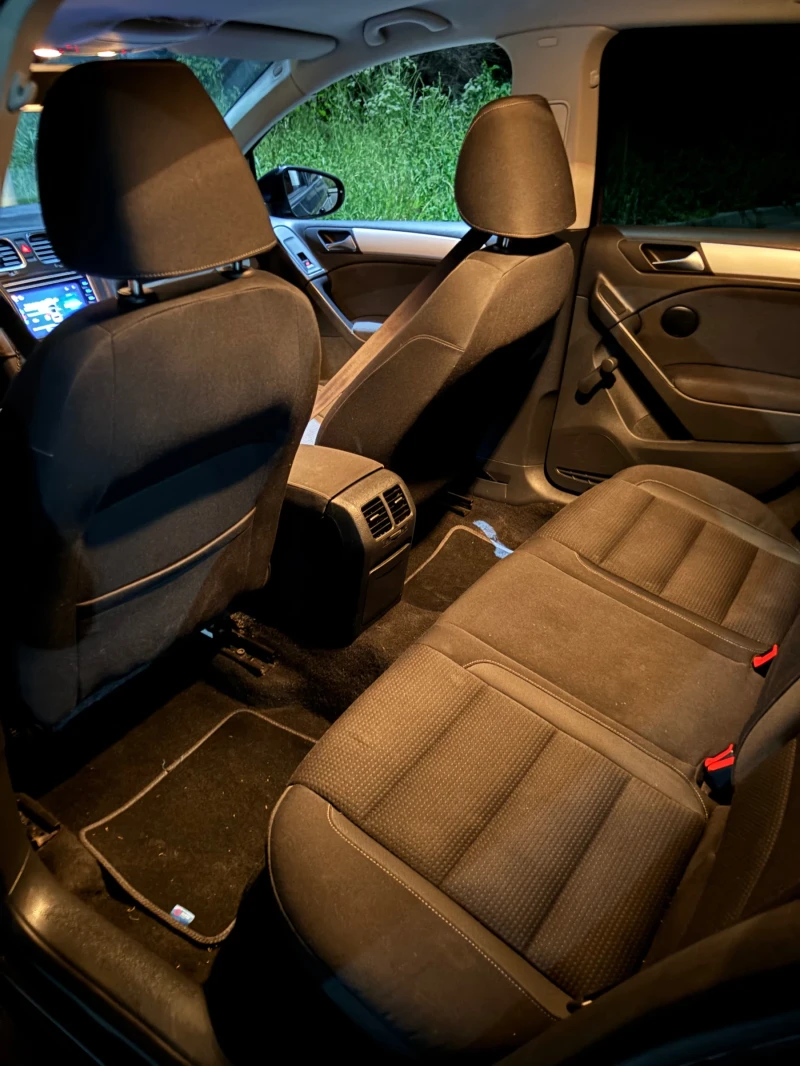 VW Golf, снимка 6 - Автомобили и джипове - 52853442