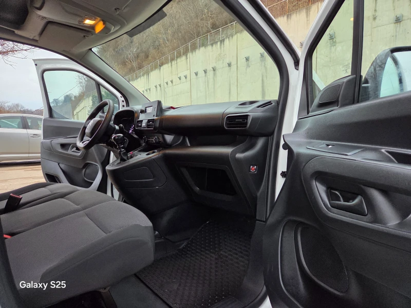 Citroen Berlingo 1.5 Blue HDI, снимка 12 - Автомобили и джипове - 53063888