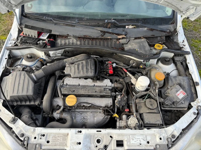 Opel Combo 1.6i, снимка 15 - Автомобили и джипове - 53131035