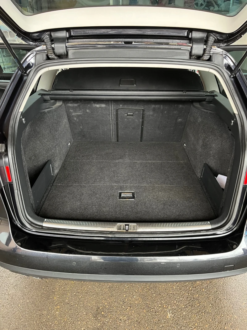 VW Passat 2.0 TDI Highline Facelift , снимка 15 - Автомобили и джипове - 53209972