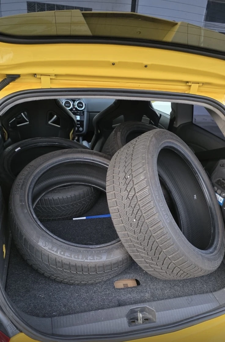 Opel Corsa OPC, снимка 14 - Автомобили и джипове - 54401319