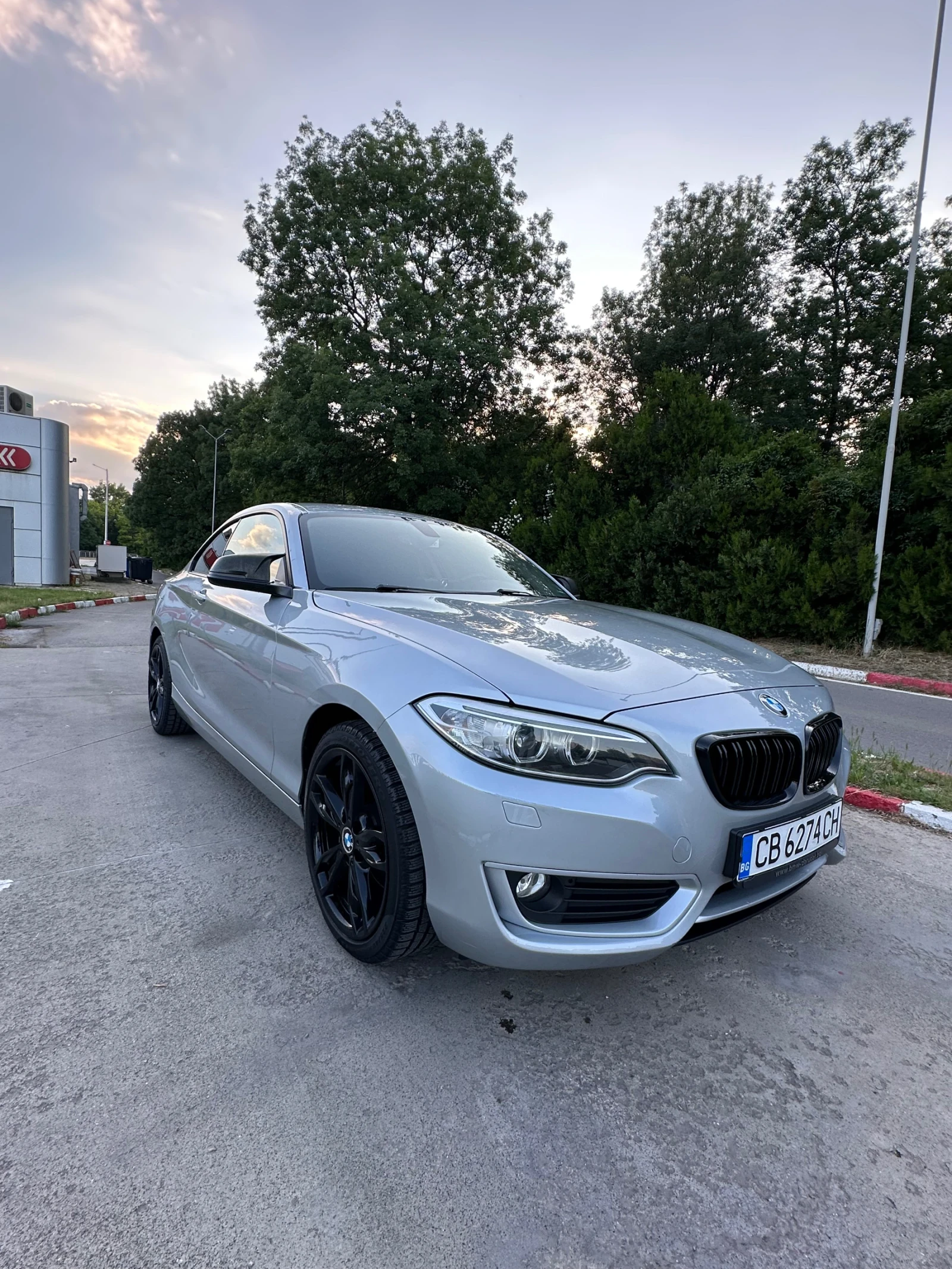 BMW 220  - изображение 6