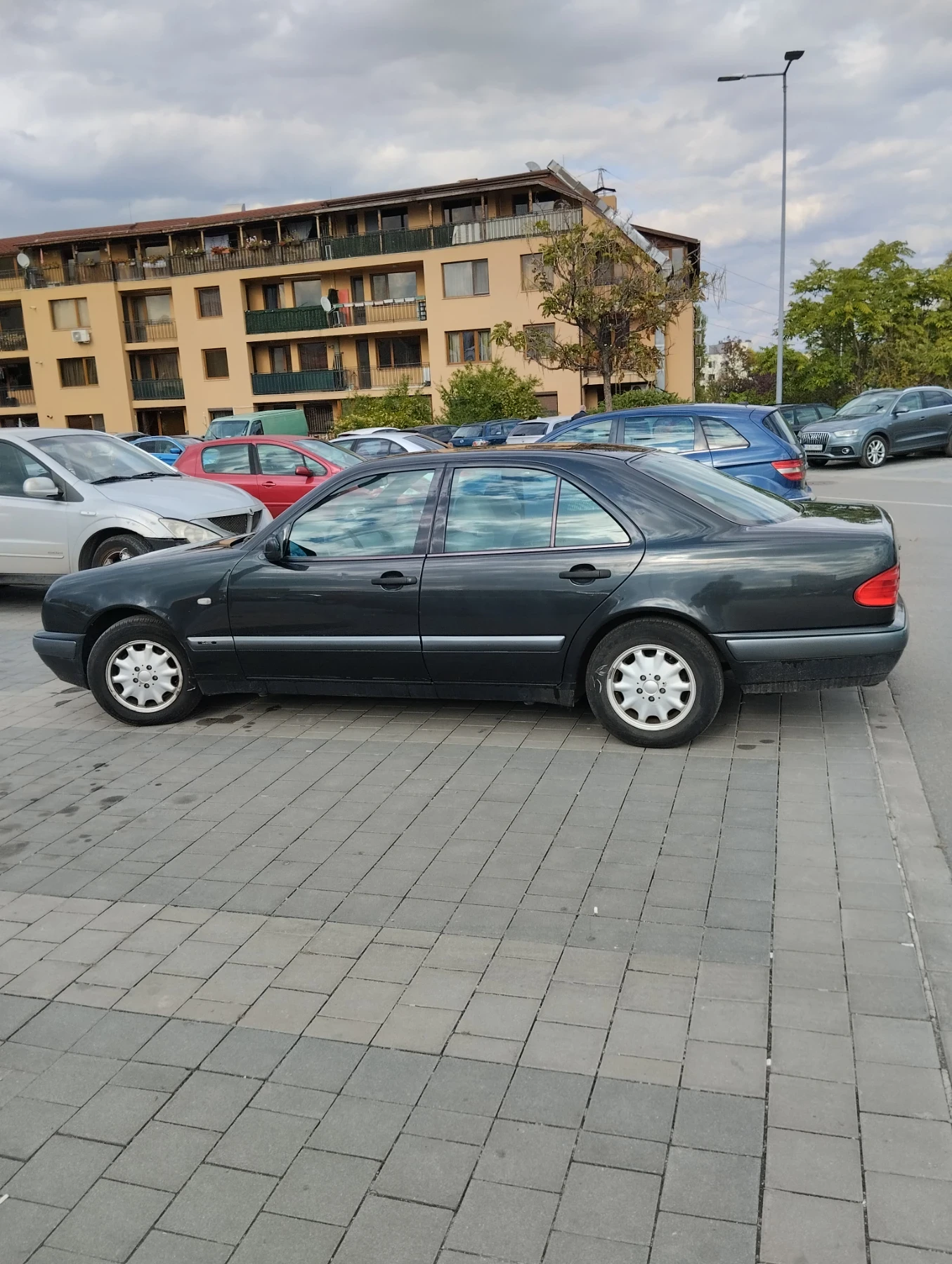 Mercedes-Benz E 200 Clasic | Mobile.bg   13