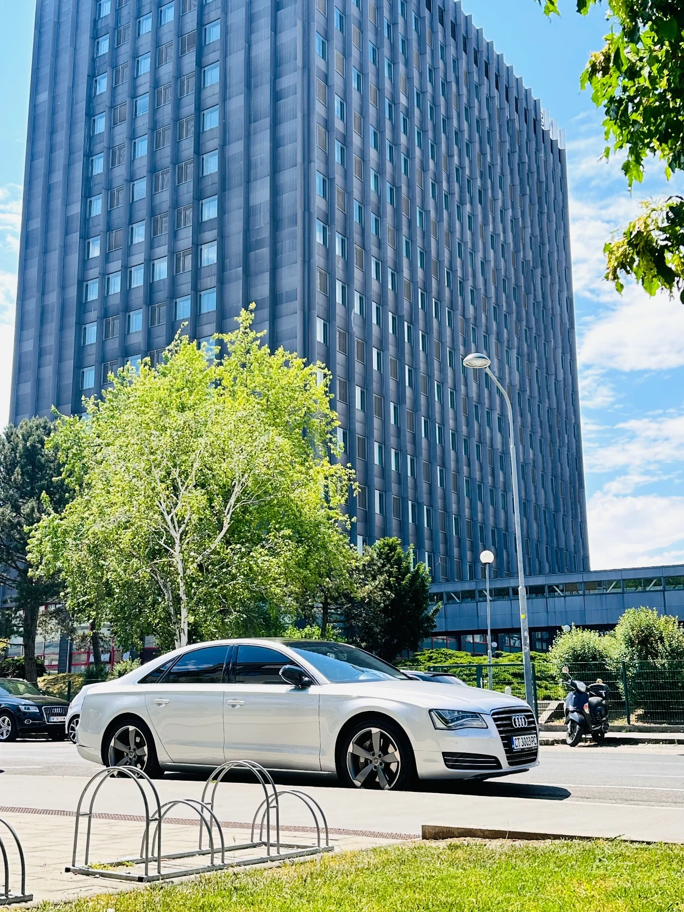 Audi A8  - изображение 3