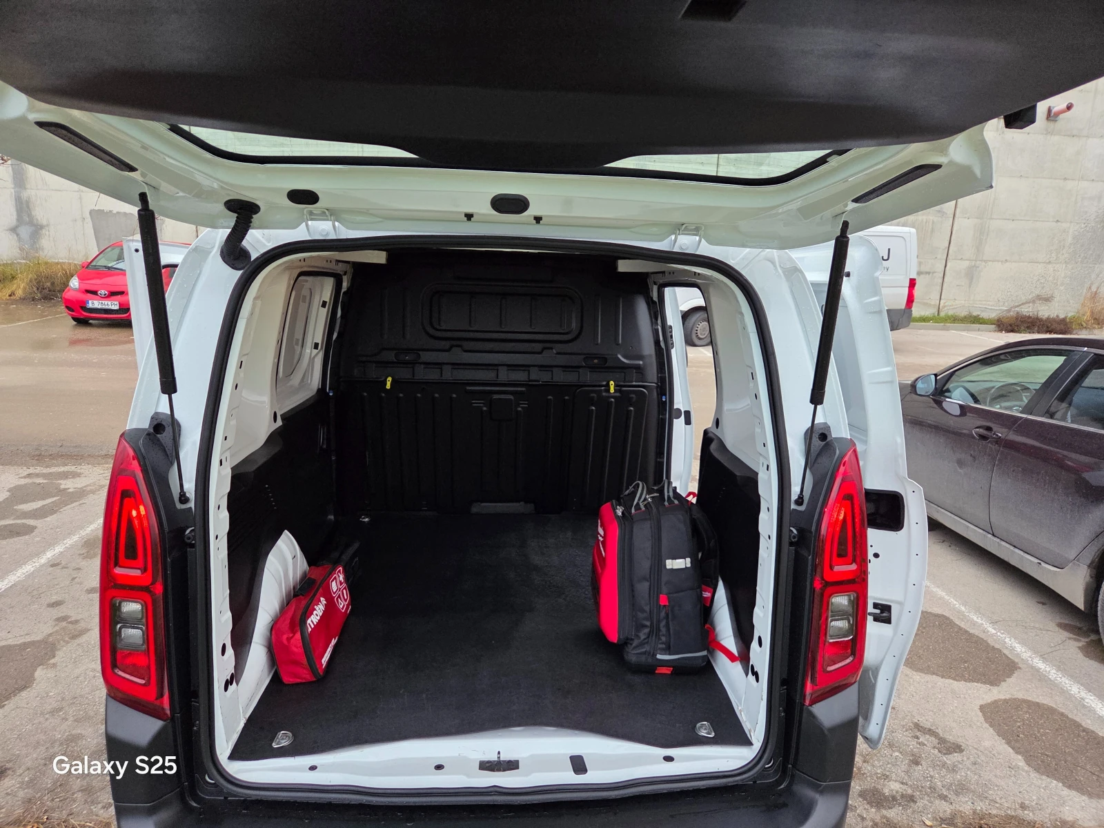 Citroen Berlingo 1.5 Blue HDI - изображение 9