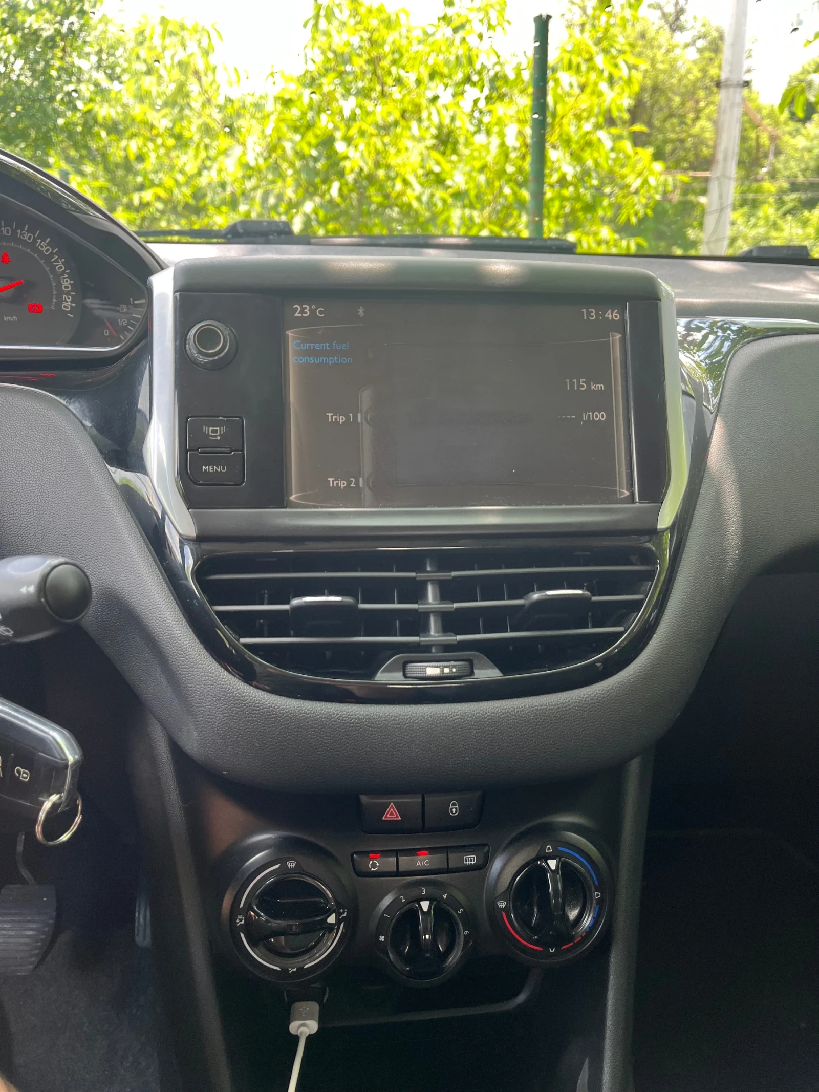 Peugeot 208 1.2 | Mobile.bg � ����������� 10