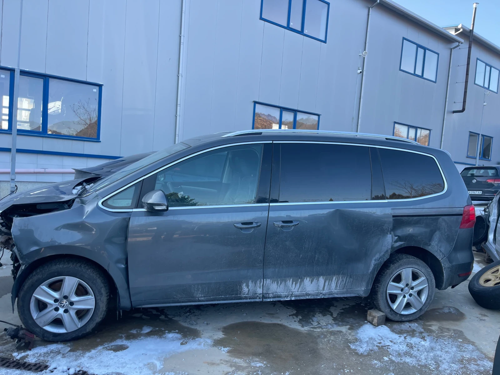 VW Sharan 2.0 TDI - изображение 6