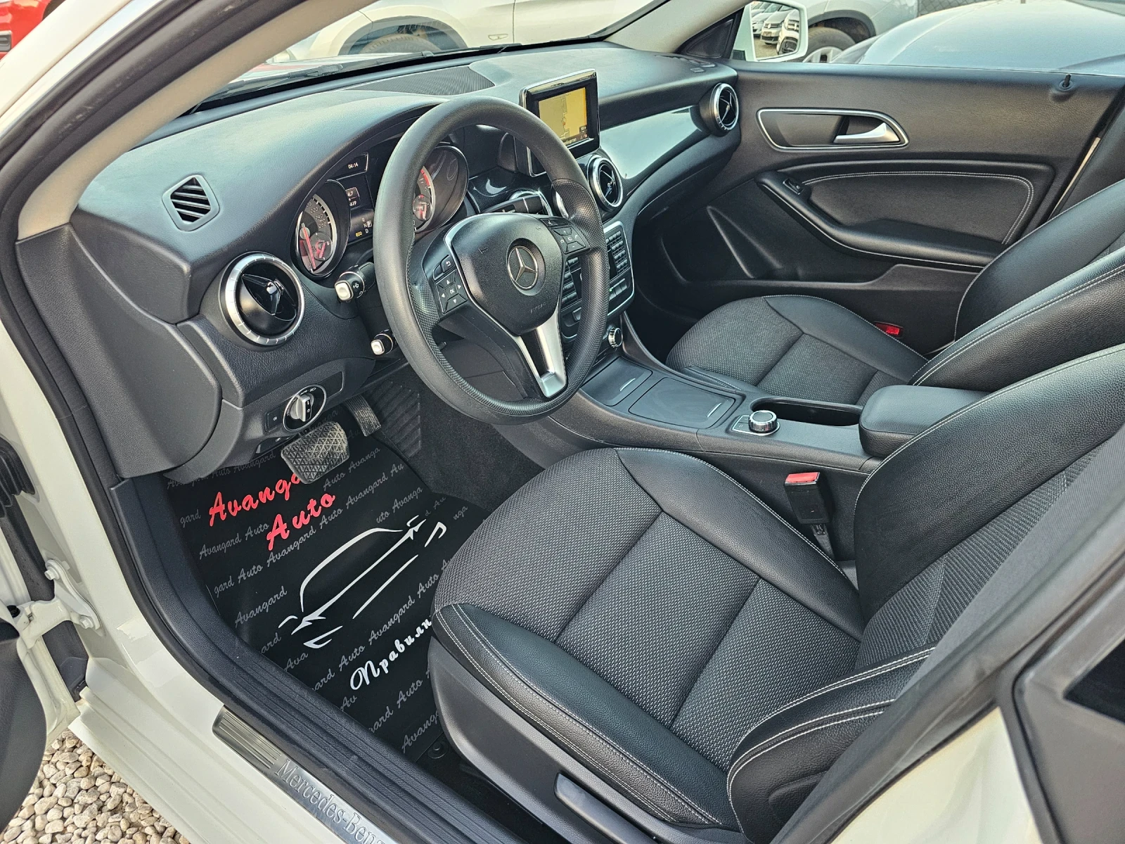 Mercedes-Benz CLA 180 CDI, Автоматик , снимка 8 - Автомобили и джипове - 53749079