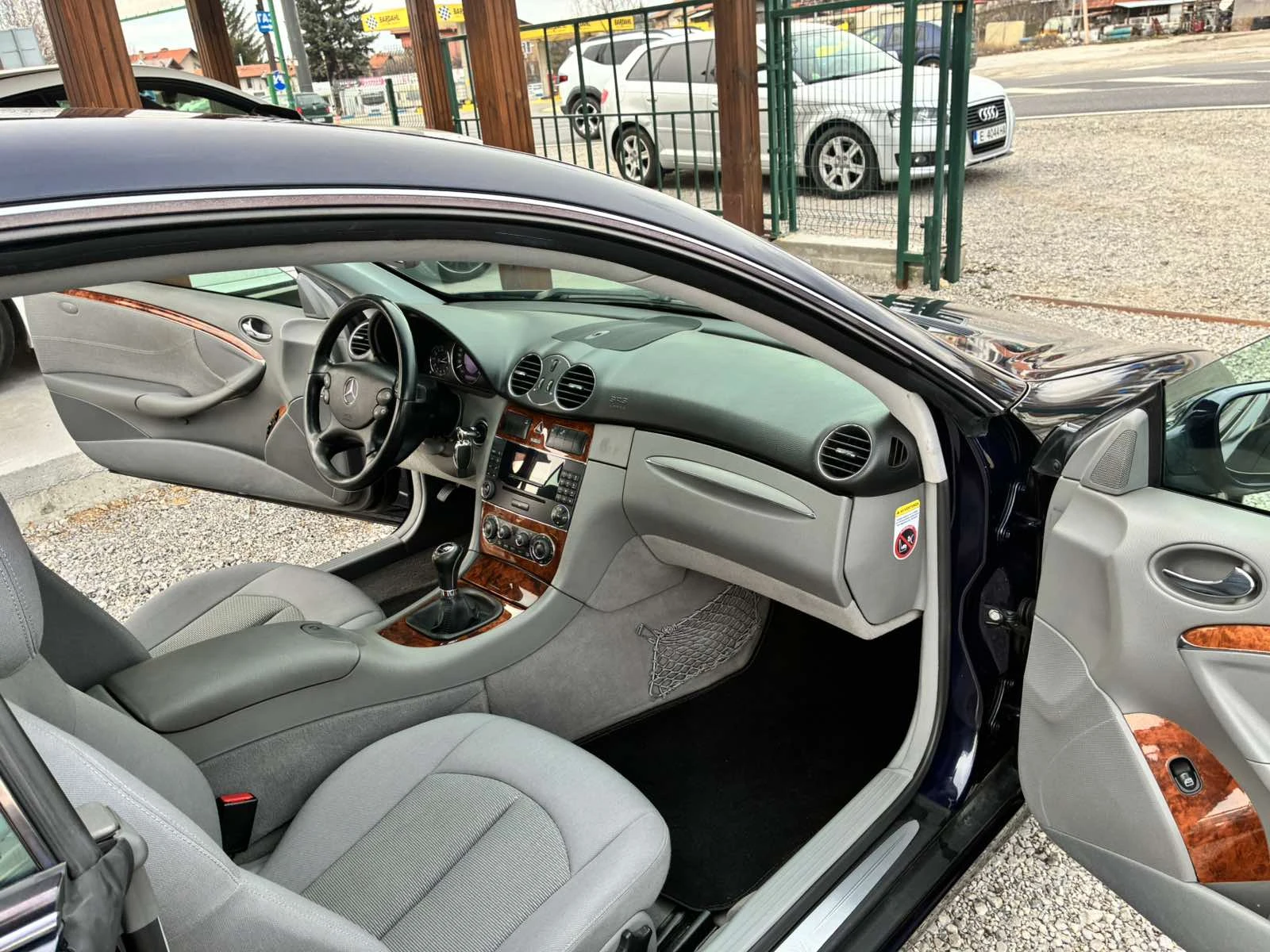 Mercedes-Benz CLK 220CDI УНИКАТ, снимка 6 - Автомобили и джипове - 53926302