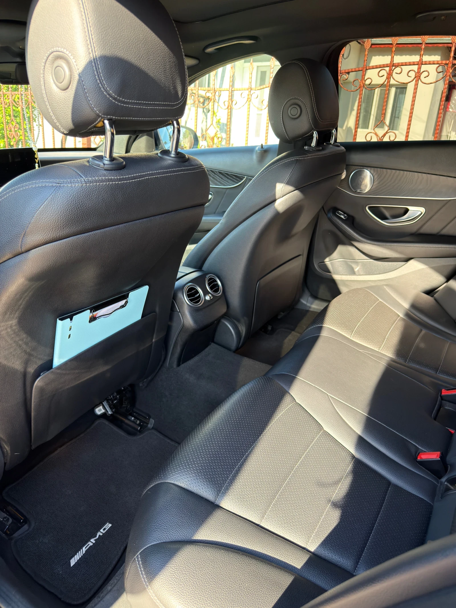 Mercedes-Benz C 220 АМГ Пакет, снимка 8 - Автомобили и джипове - 54384611