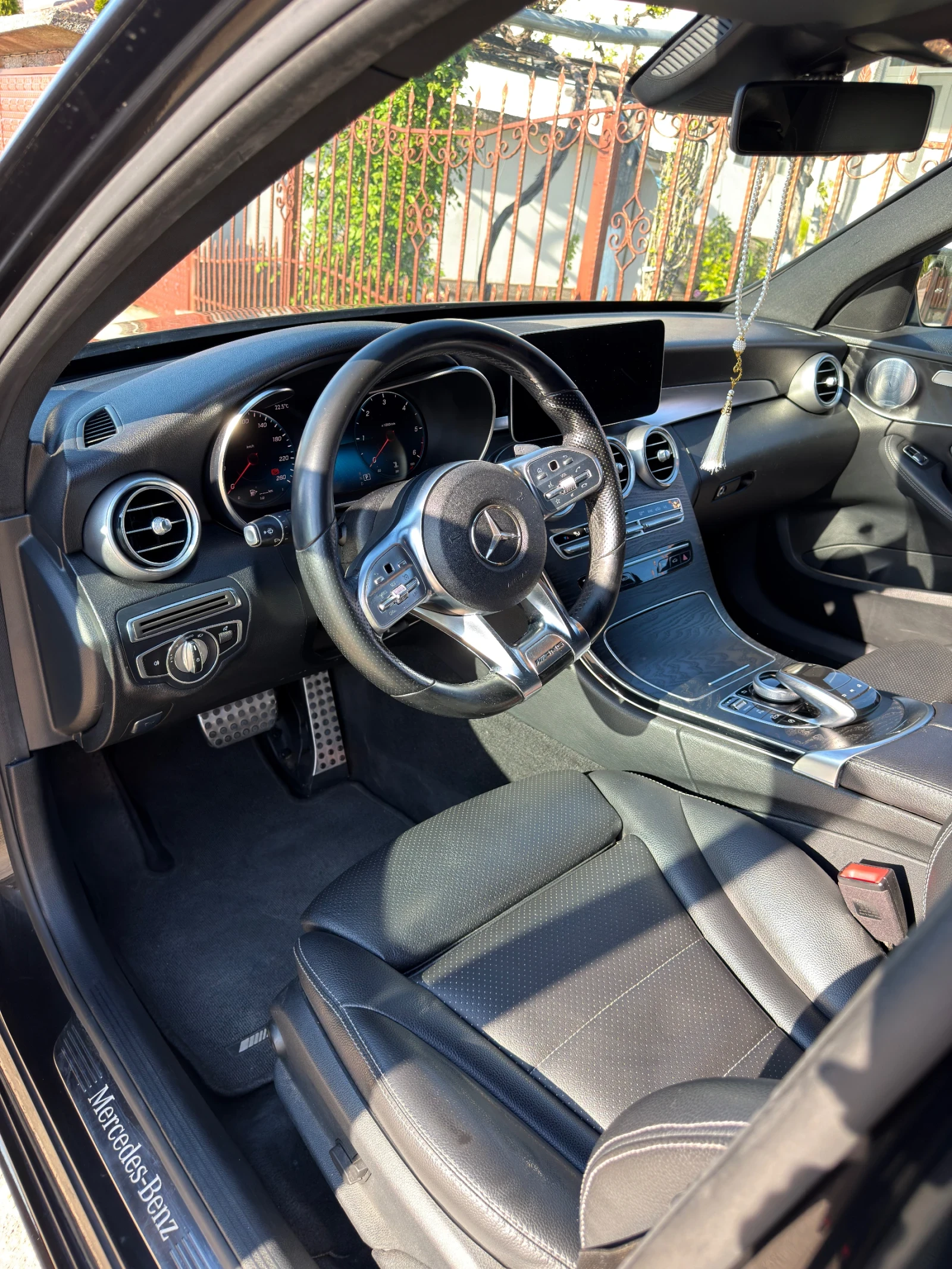 Mercedes-Benz C 220 АМГ Пакет, снимка 10 - Автомобили и джипове - 54384611