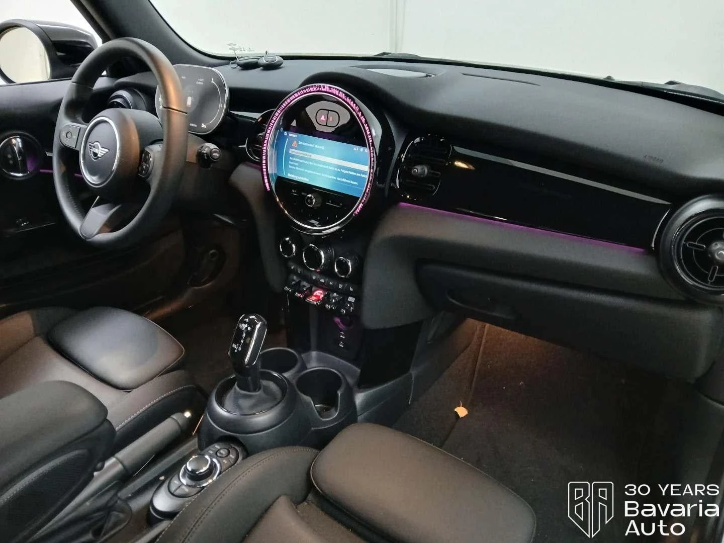 Mini Cooper 1, 5 Steptronic Classic Trim, снимка 7 - Автомобили и джипове - 54429396