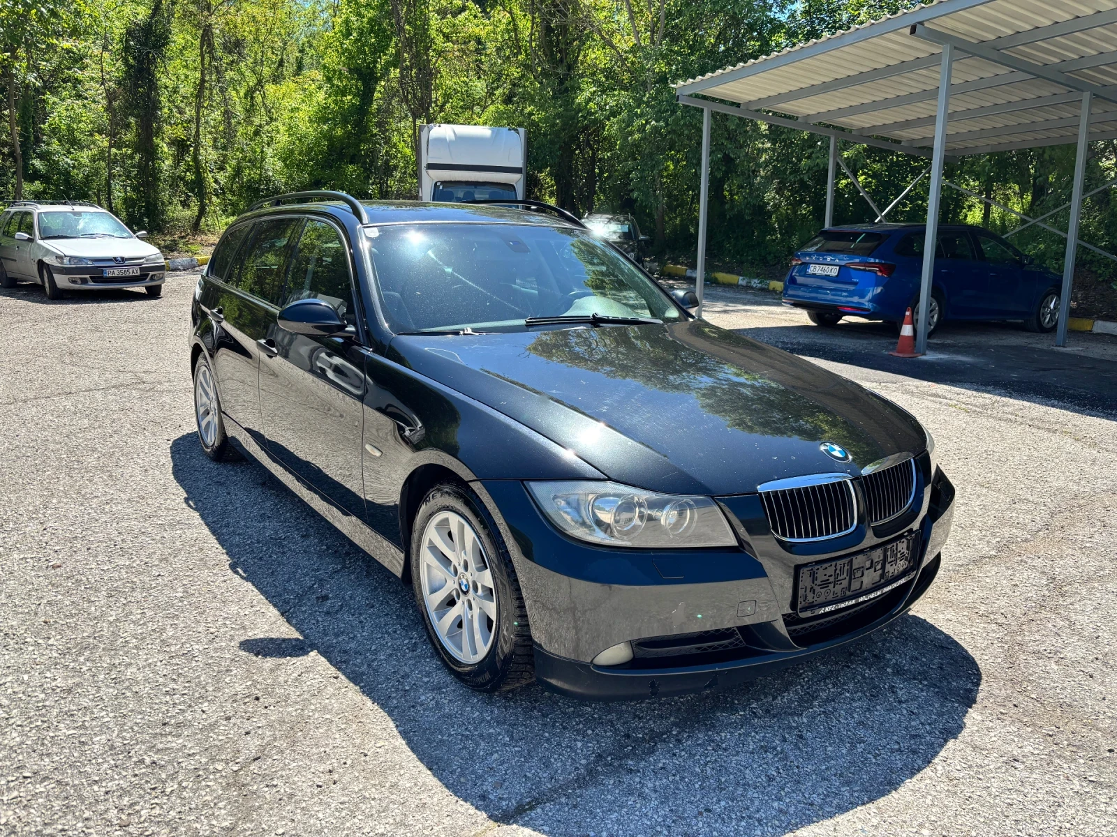 BMW 320, снимка 3 - Автомобили и джипове - 54613279