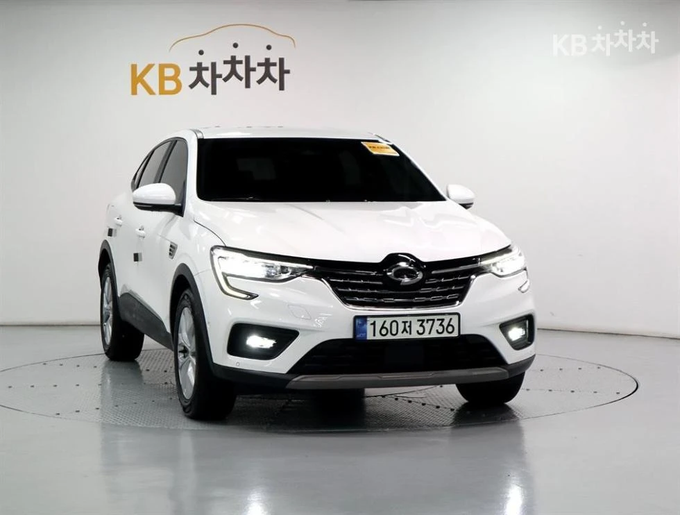 Renault Arkana, снимка 2 - Автомобили и джипове - 54774857