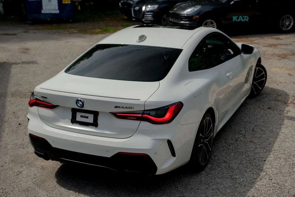 BMW M4 * XDRIVE* АвтоКредит * (ЦЕНА ДО БГ), снимка 6 - Автомобили и джипове - 55224585