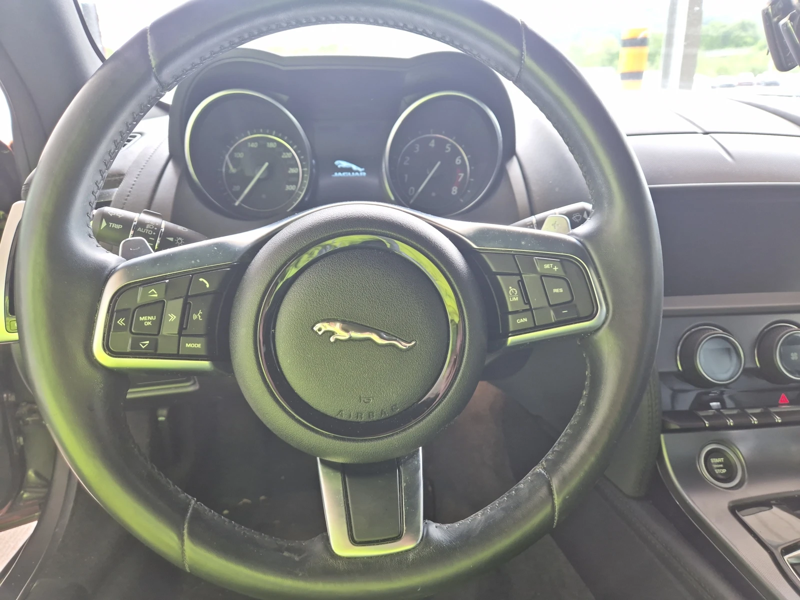 Jaguar F-Type 2.0 i4 P300 CABRIOLET, снимка 10 - Автомобили и джипове - 55242277