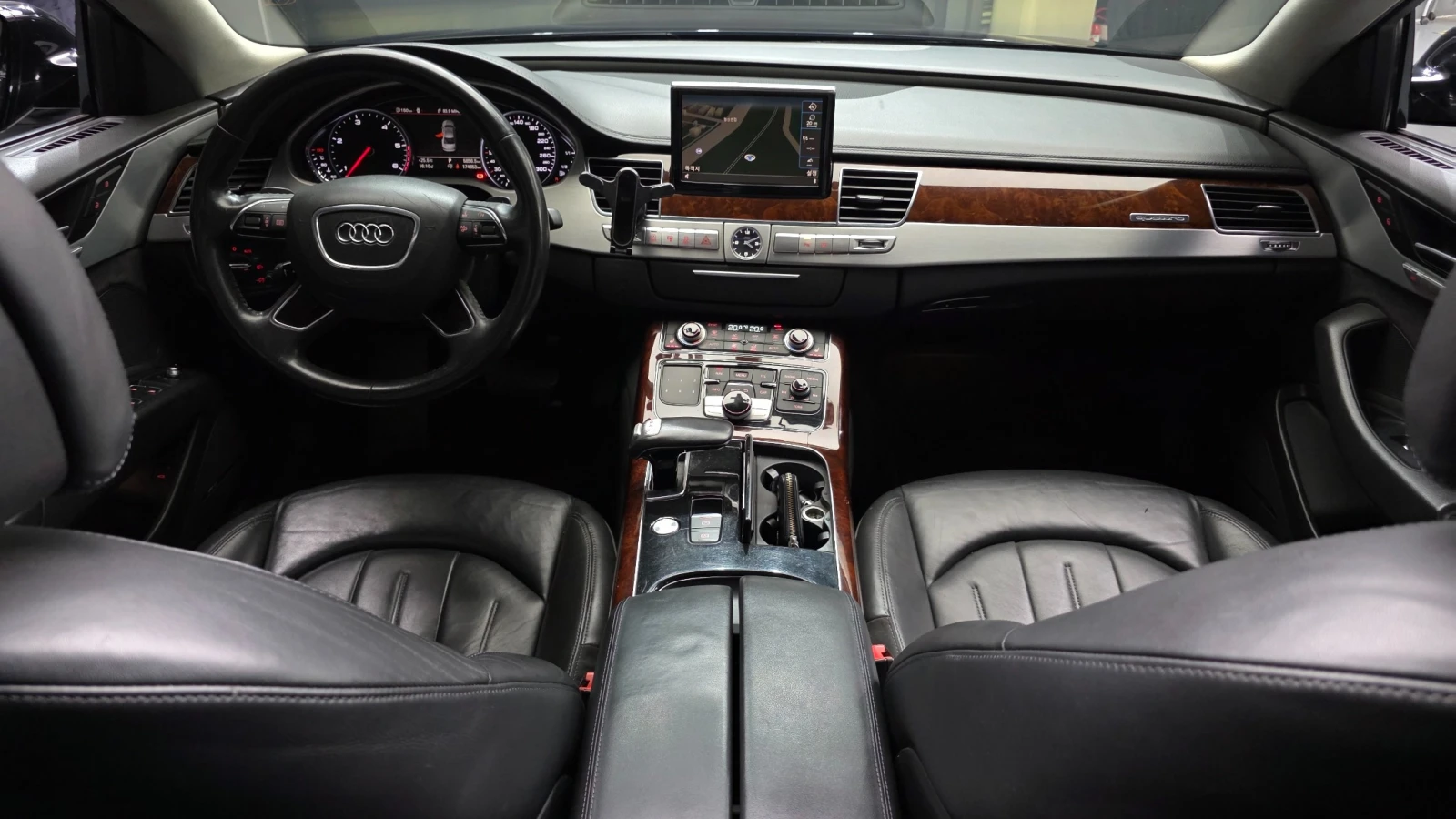 Audi A8 3.0 * TDI* Quattro* D4* Navi* Camera, снимка 8 - Автомобили и джипове - 55261460