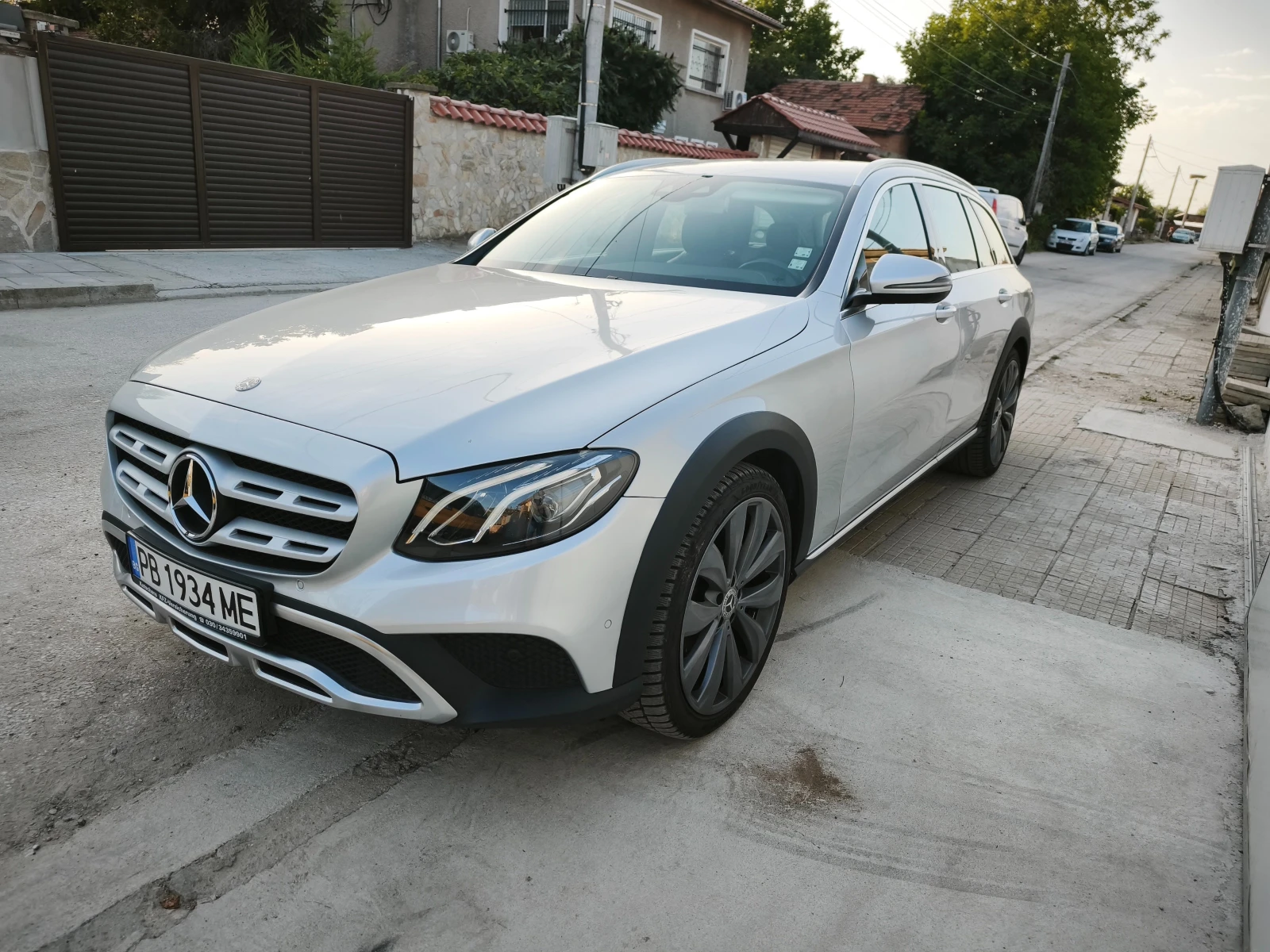 Mercedes-Benz E 220 All Terrain, снимка 2 - Автомобили и джипове - 55972802