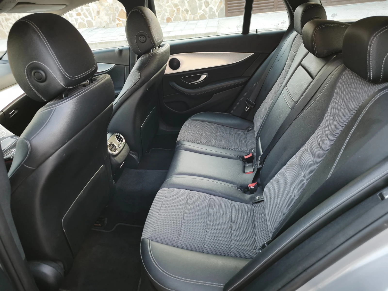 Mercedes-Benz E 220 All Terrain, снимка 9 - Автомобили и джипове - 55972802