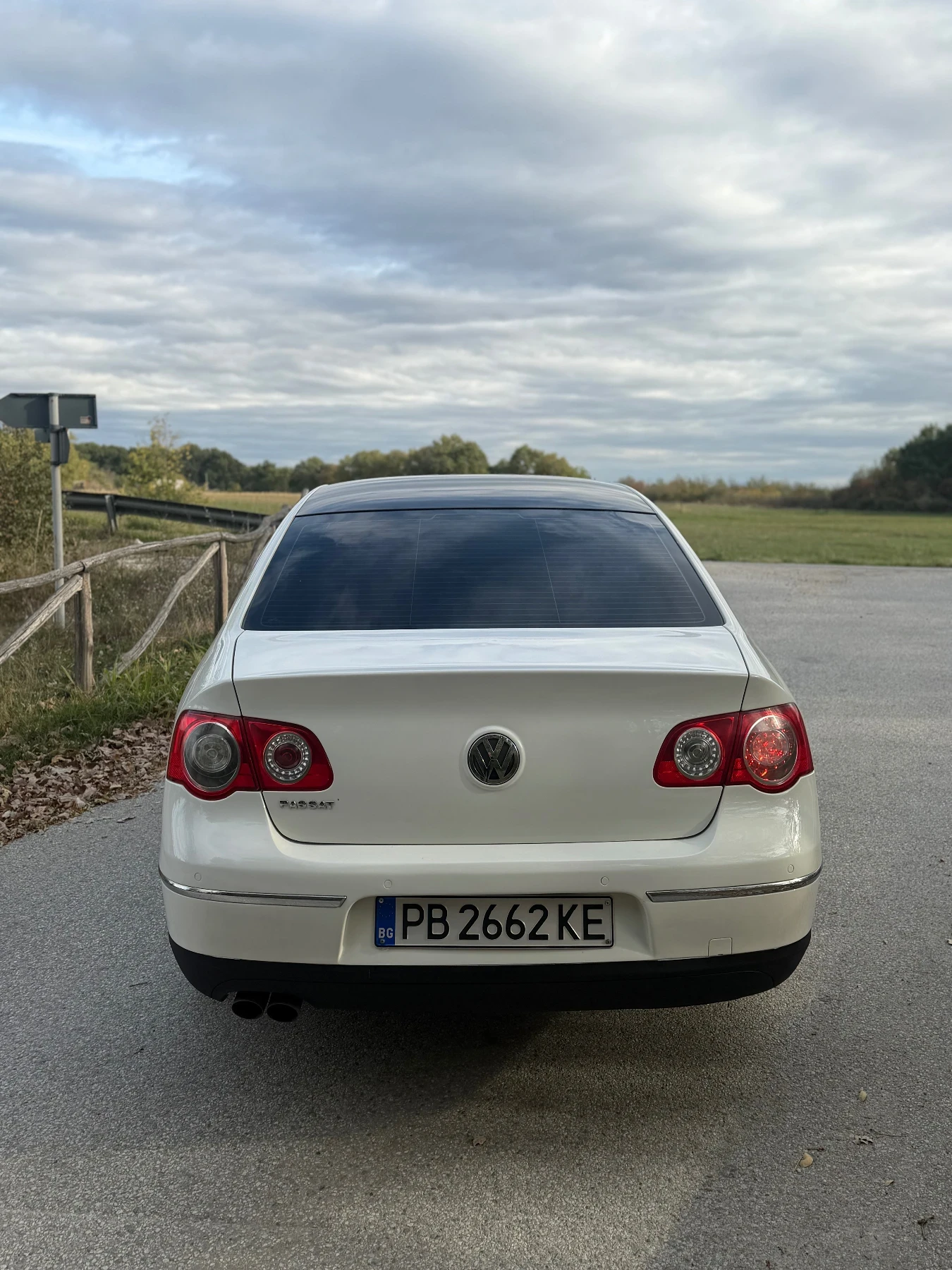 VW Passat, снимка 5 - Автомобили и джипове - 56706949