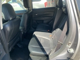 Mitsubishi Outlander 3.0V6 S-AWD 6АТ(автоматична кутия), снимка 4