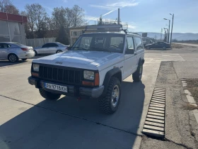 Jeep Cherokee  - [1] 