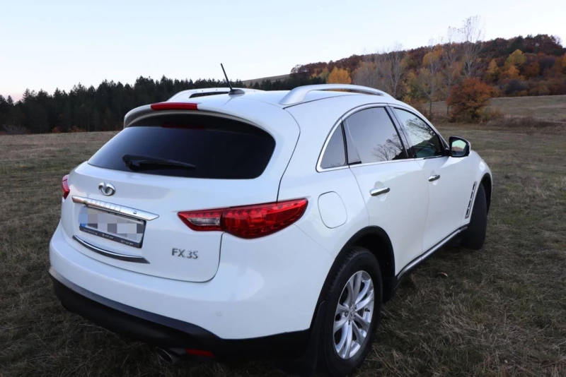 Infiniti Fx 35 Газ/бензин, снимка 3 - Автомобили и джипове - 49350186