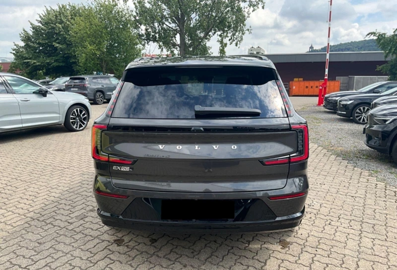 Volvo EX90 ULTRA-PURE* AWD* HEAD-UP* BOSE* DISTR* PANO* , снимка 5 - Автомобили и джипове - 52411911
