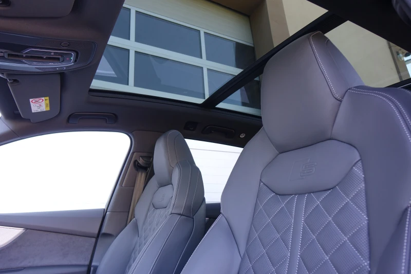 Audi Q7 3XS-LINE* RS* OLED LIGHTS* B&O* PANO* 360* , снимка 11 - Автомобили и джипове - 53040724