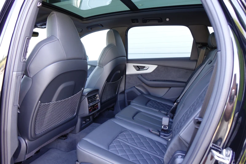 Audi Q7 3XS-LINE* RS* OLED LIGHTS* B&O* PANO* 360* , снимка 15 - Автомобили и джипове - 53040724