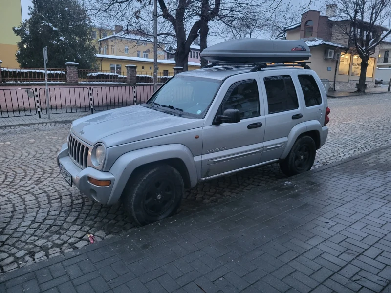 Jeep Cherokee Jeep Cherokee KJ 2.8 CRD , снимка 2 - Автомобили и джипове - 53357431