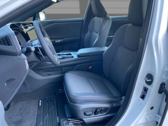 Lexus RZ 300e Comfort = NEW = Гаранция, снимка 7 - Автомобили и джипове - 52918430