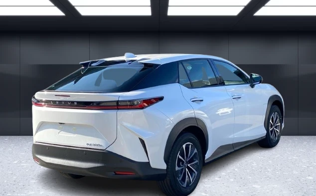 Lexus RZ 300e Comfort = NEW = Гаранция, снимка 4 - Автомобили и джипове - 52918430