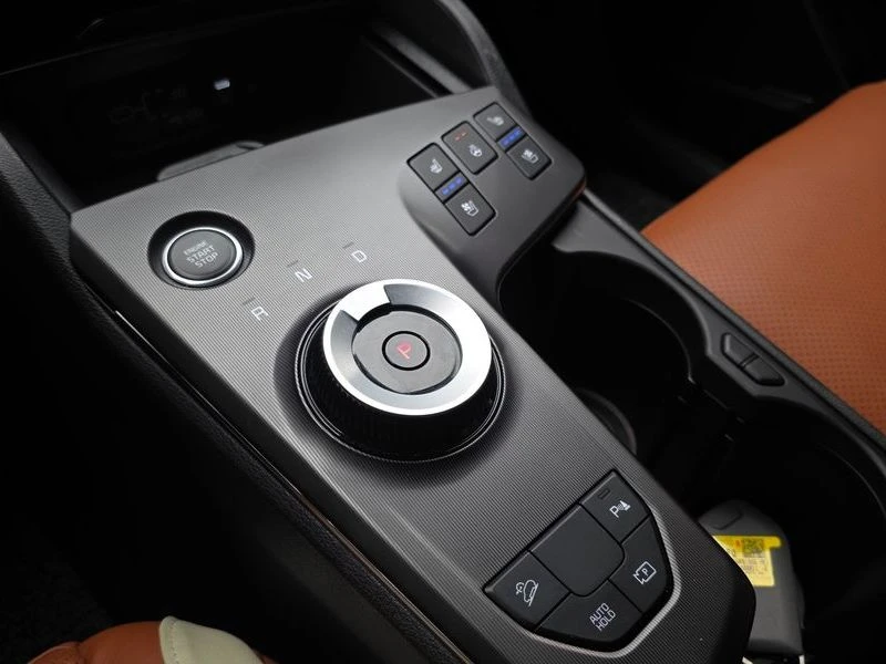 Kia Sportage LPG 2.0 2WD| 150к.с.| ВКЛ.ТЕХНОТЕСТ, снимка 9 - Автомобили и джипове - 55131238