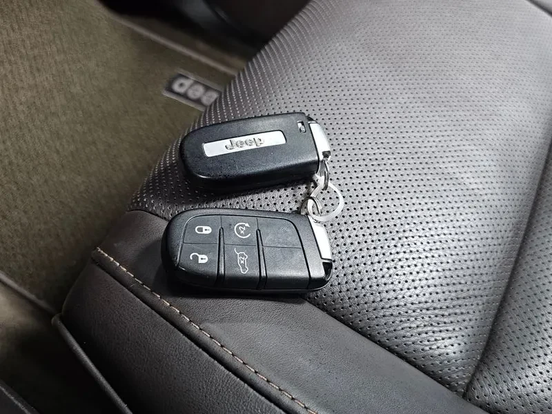 Jeep Grand cherokee 3.0 Diesel Overland Summit Wk2 | Mobile.bg � ����������� 15