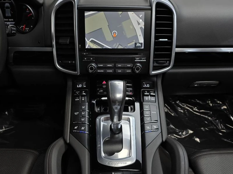 Porsche Cayenne 3.6 Platium Edition| 300к.с., снимка 15 - Автомобили и джипове - 55987380