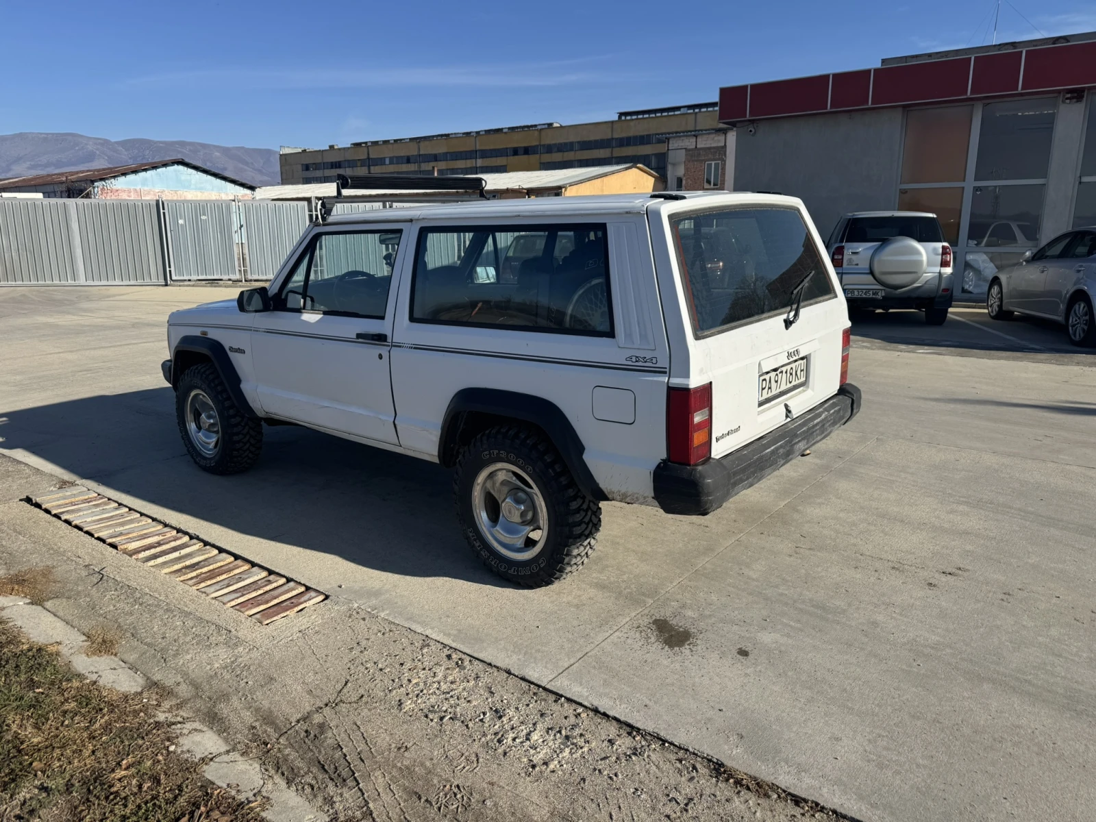 Jeep Cherokee  - изображение 3