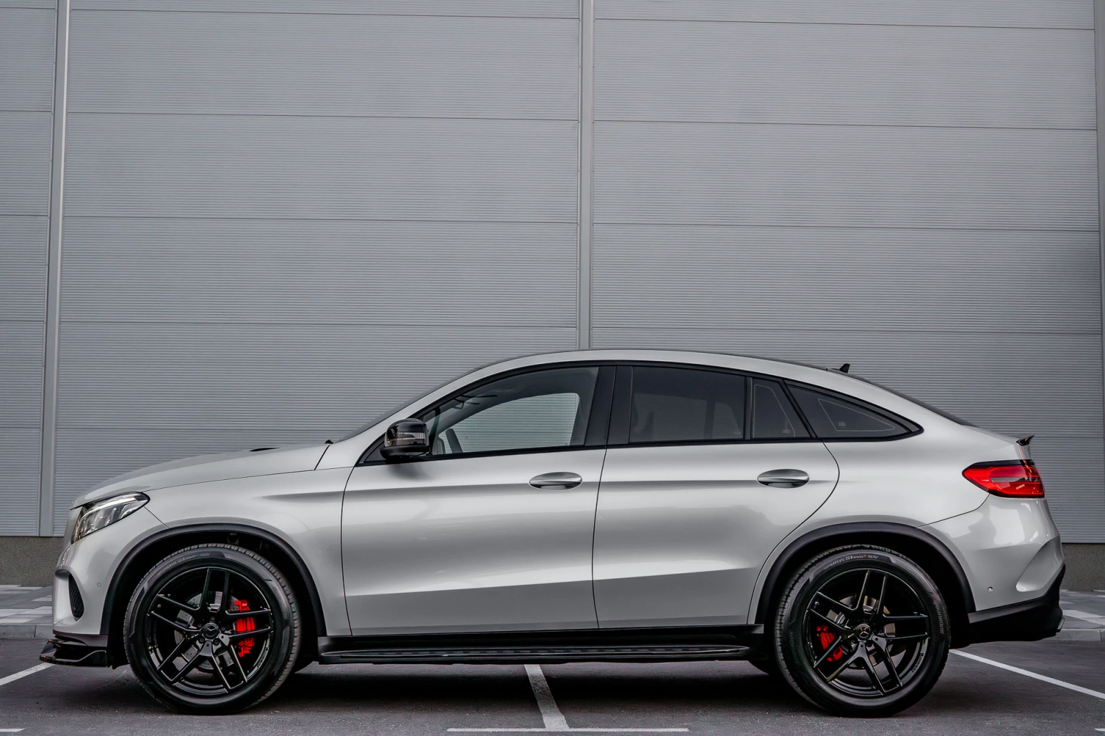 Mercedes-Benz GLE 350 d* 4MATIC* AMG EXCLUSIVE* NIGHT PACK* CARBON* 3XTV - изображение 2