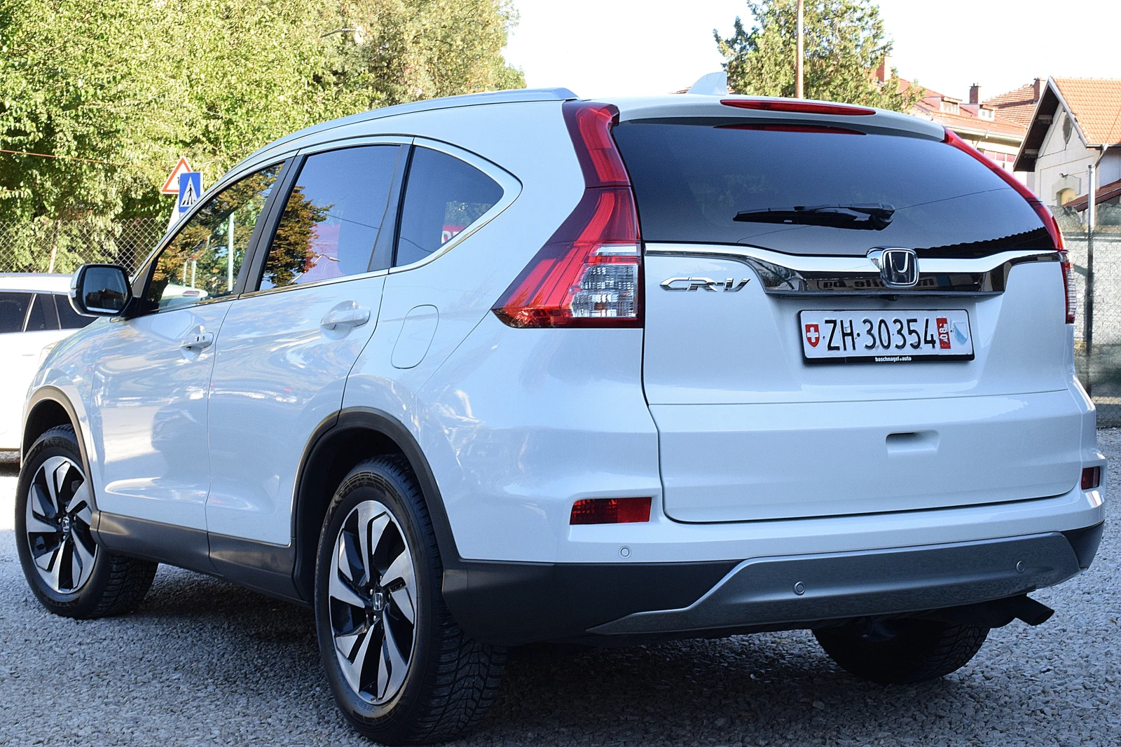 Honda Cr-v 1.6ШВЕЙЦАРИЯ-ДИСТРОНИК/КОЖА/НАВИ/LANE ASSIST/ПАНОР - изображение 6